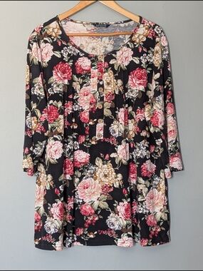 BloomChic Black Boho-chic Button-Front Women's 3/4 Sleeve Tunic Top